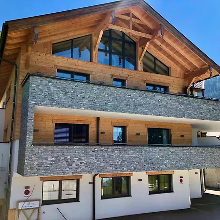 Penthouse Alpendorf Apartment